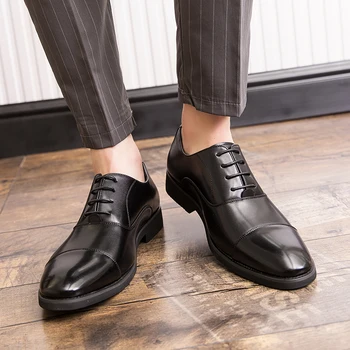 Oxfords Обувки за мъже Кафяв черен бизнес дантела нагоре Pu офис брог рокля обувки Zapatos De Vestir Hombre Мъжки обувки