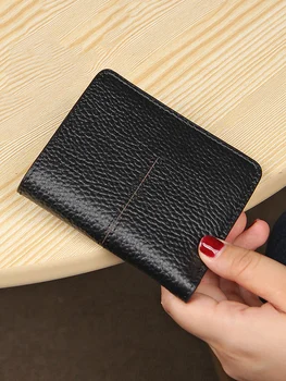 Естествена кожа ултра-тънък дамски портфейл 2024 модерен къс сгъваем двуслоен кредитна карта / лична карта клип чанта