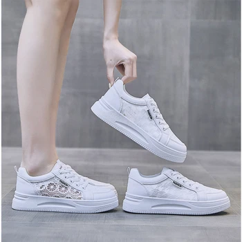 Дамски бели дантелени обувки лято 2023 Мода Ежедневни дишащи кухи мрежи Лека платформа Плоски обувки Дамски маратонки