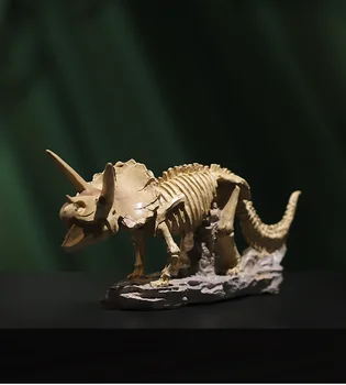 Трицератопс Изкопаеми синтетични смоли занаяти Динозавърски скелет скулптура занаяти Начало Всекидневна Телевизор Шкаф Декорация на работния плот