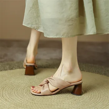 Нови летни дамски обувки Чехли от естествена кожа Обувки за жени Чехли с квадратни пръсти Дамски овчи кожи високи токчета Zapatos Mujer