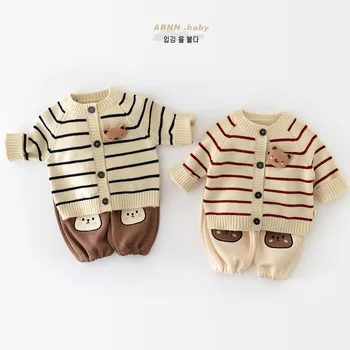 2023 Корейски есен бебе момчета пуловери памук трикотажни райета дълъг ръкав малко дете момчета палто мечка пуловер Infnat момчета гащеризон 