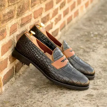 Нови мокасини мъжки обувки PU цвят съвпадение мода всички мач бизнес случайни ежедневни крокодил модел маска приплъзване рокля обувки CP191